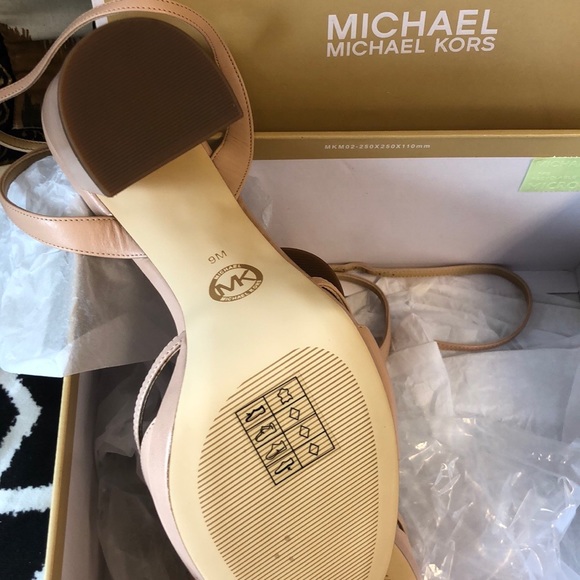 New Michael Kors Sandal size 9 - Picture 4 of 4